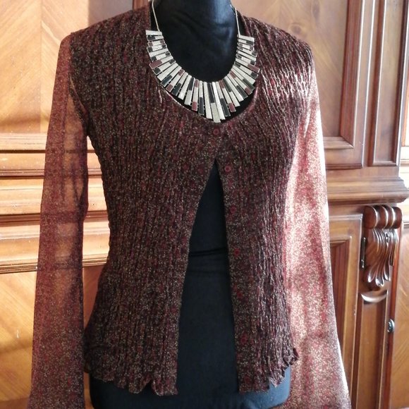 Beautiful (Sheer) Floral Top - Picture 3 of 8